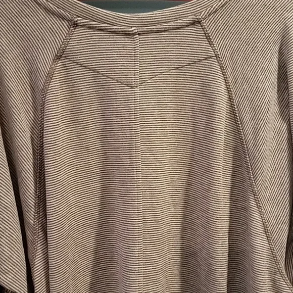 Tommy Hilfiger Sport Striped Long Sleeve Pullover Top XL - Picture 6 of 6